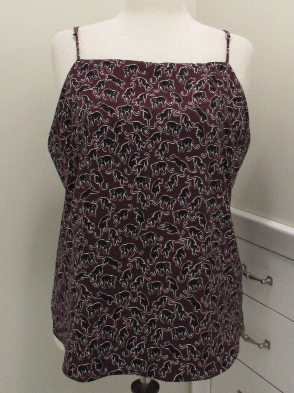 Ann Taylor Burgundy Black Panther Cami Top XL